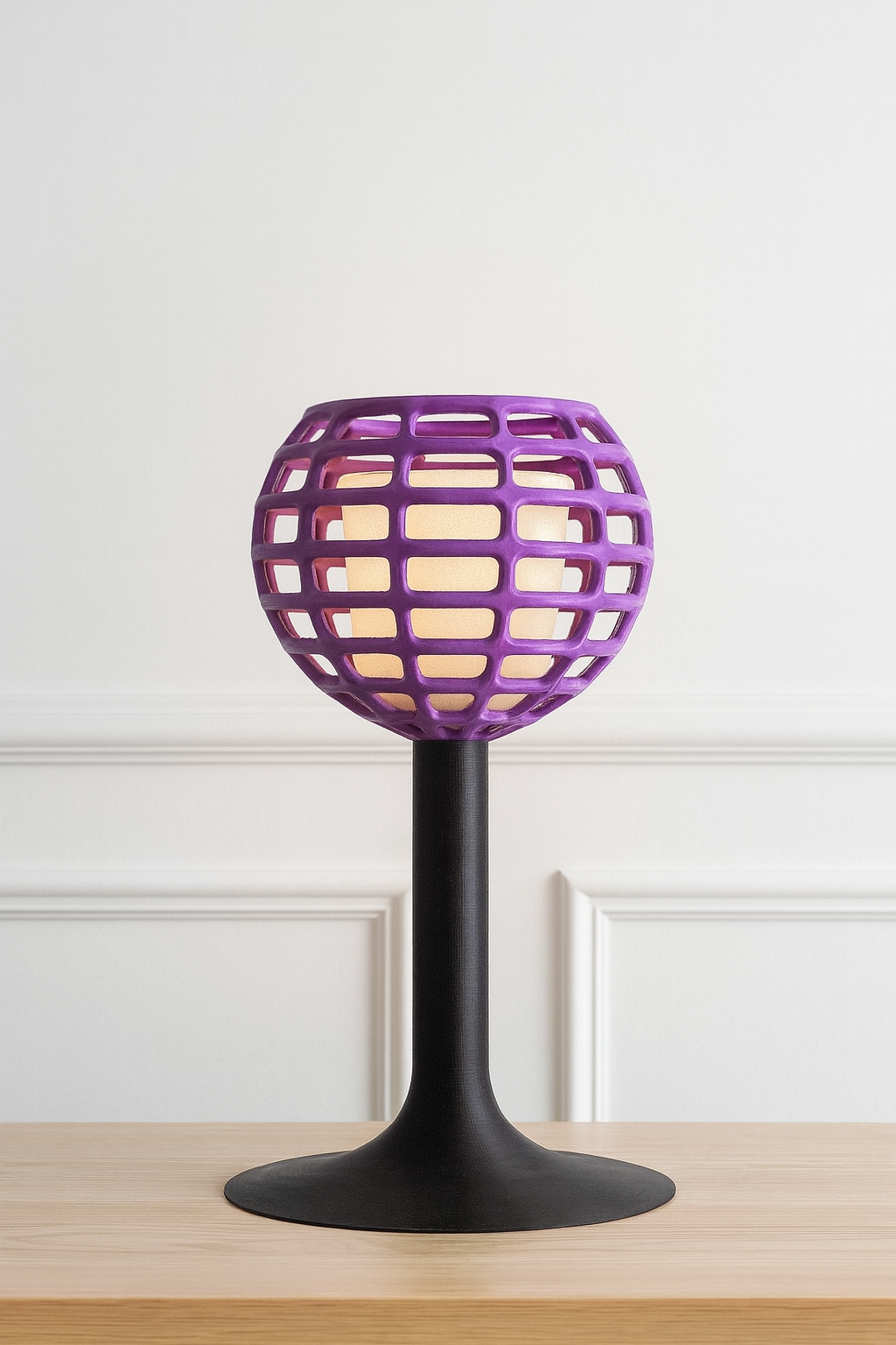 Lampada moderna viola a gabbia stampata in 3D – vista prodotto